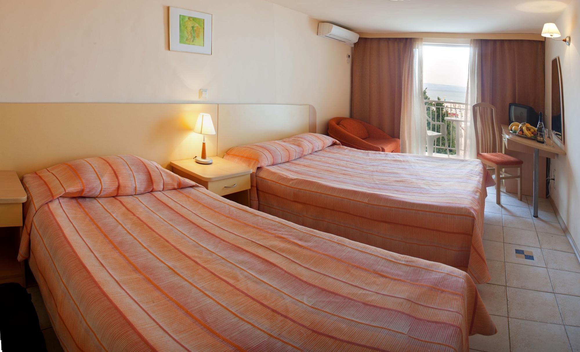 Kaliopa Hotel البينا المظهر الخارجي الصورة