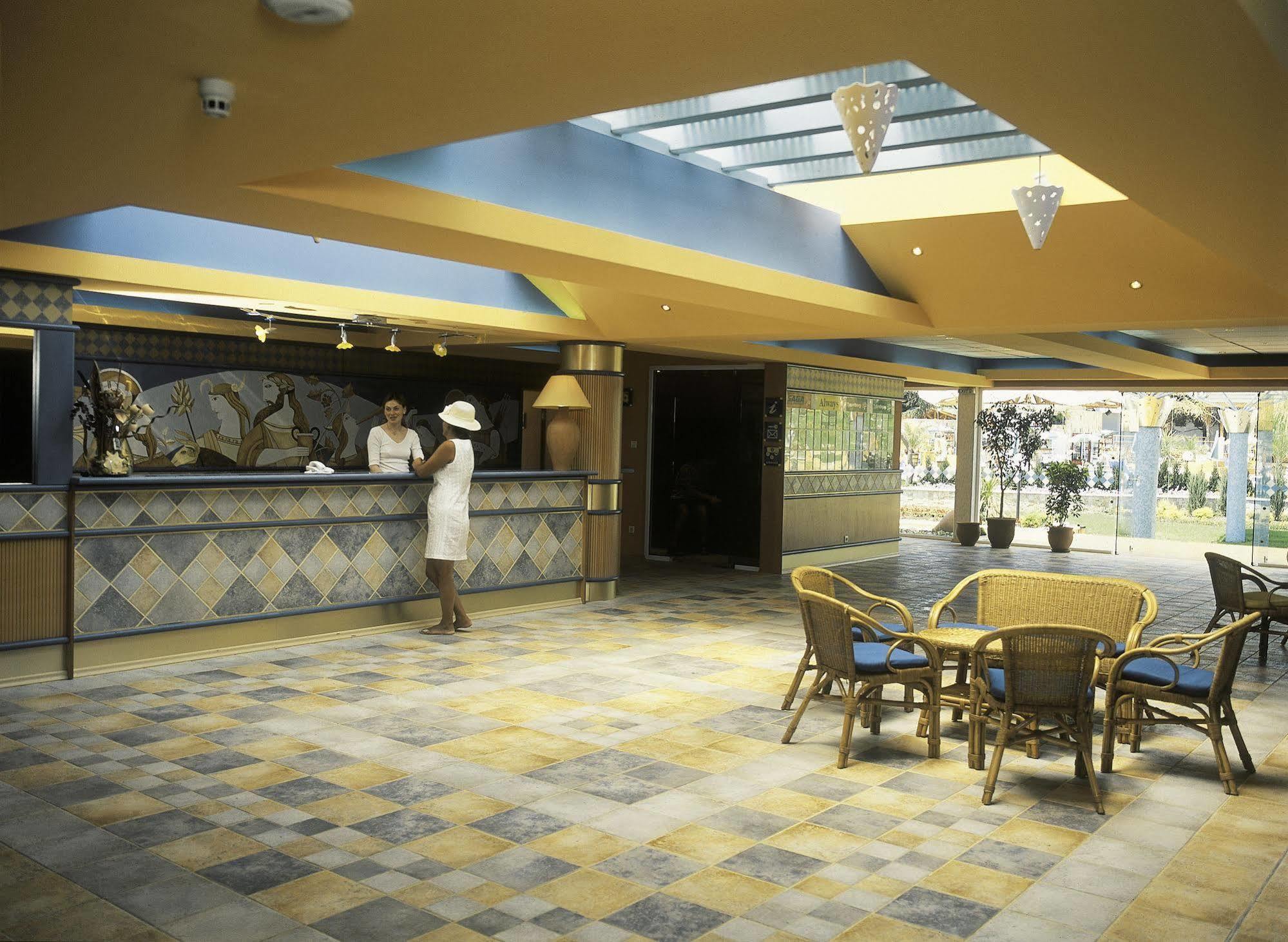 Kaliopa Hotel البينا المظهر الخارجي الصورة