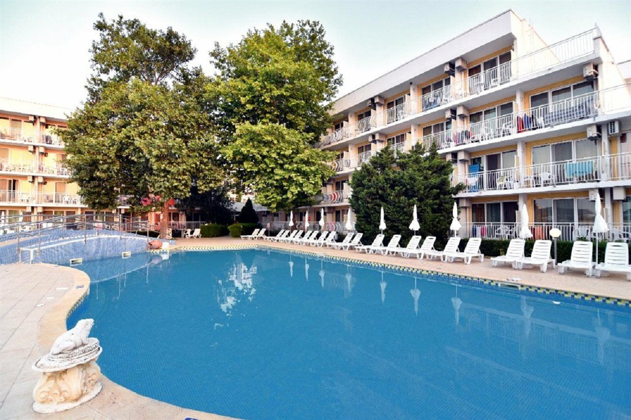 Kaliopa Hotel البينا المظهر الخارجي الصورة